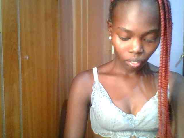 Sweet-petite Sweet-petite