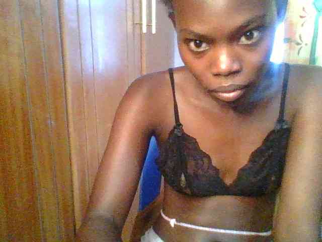 Sweet-petite Sweet-petite