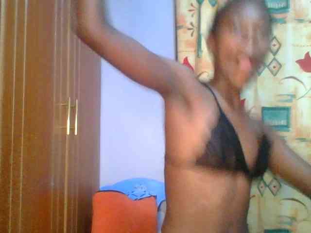 Sweet-petite Sweet-petite