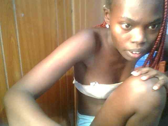 Sweet-petite Sweet-petite