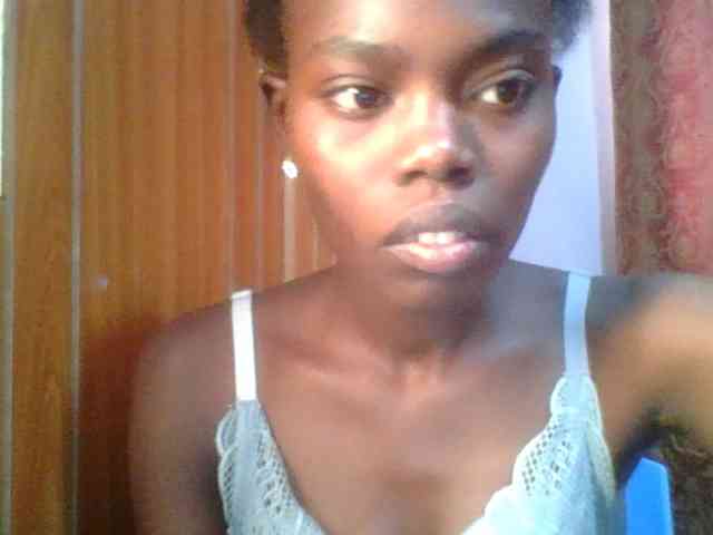 Sweet-petite Sweet-petite