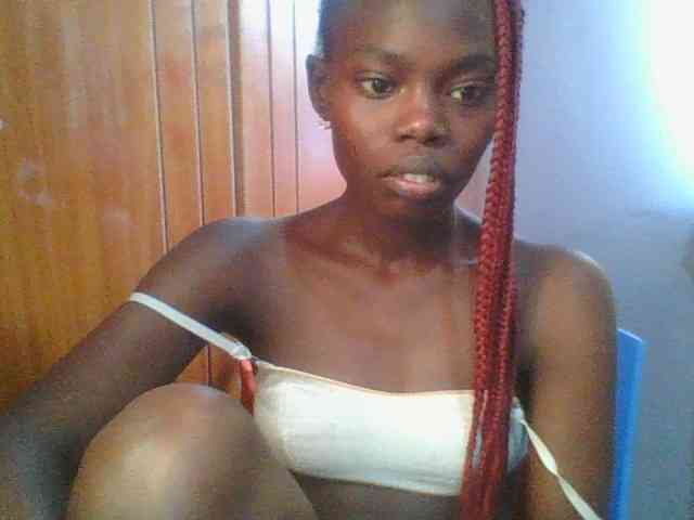 Sweet-petite Sweet-petite