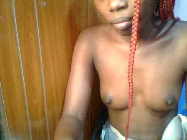 Sweet-petite Sweet-petite