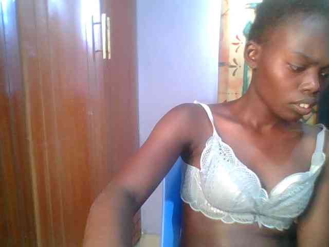 Sweet-petite Live Webcam on BongaCams