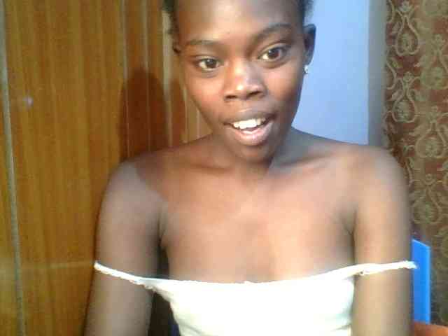 Sweet-petite Sweet-petite