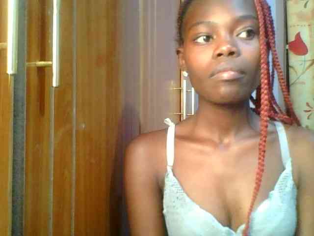 Sweet-petite Sweet-petite