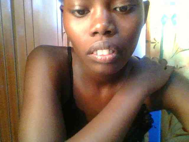 Sweet-petite Sweet-petite