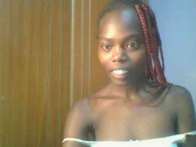 Sweet-petite Sweet-petite