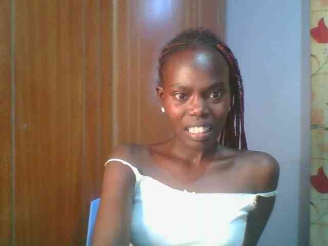 Sweet-petite Sweet-petite