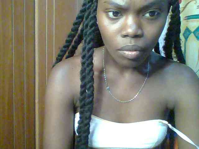 Sweet-petite Sweet-petite