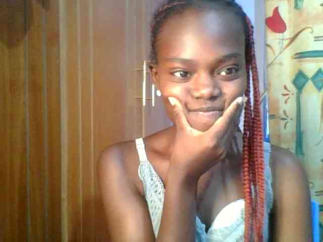 Sweet-petite Sweet-petite