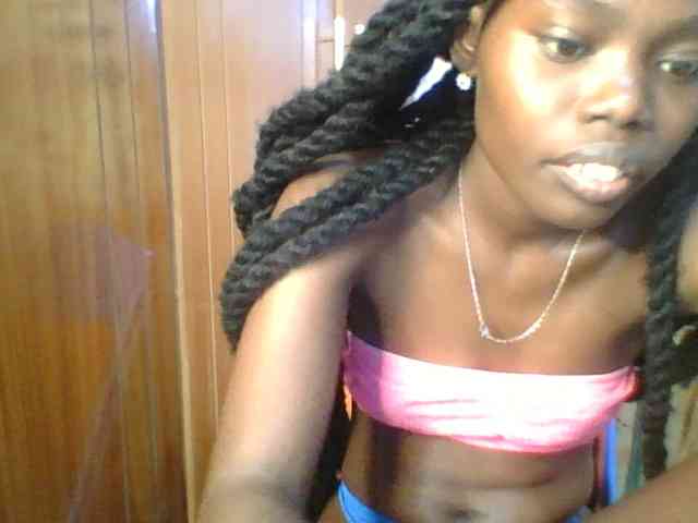 Sweet-petite Live Webcam on BongaCams