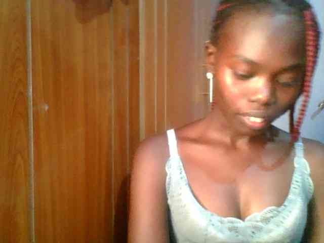 Sweet-petite Sweet-petite