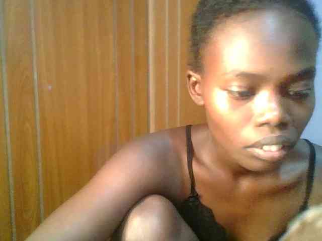 Sweet-petite Sweet-petite