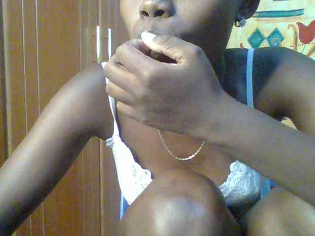 Sweet-petite Sweet-petite