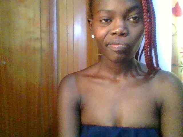 Sweet-petite Sweet-petite