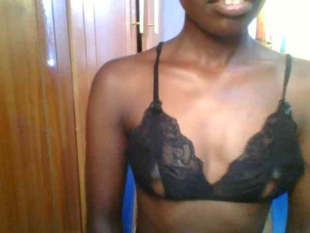 Sweet-petite Sweet-petite