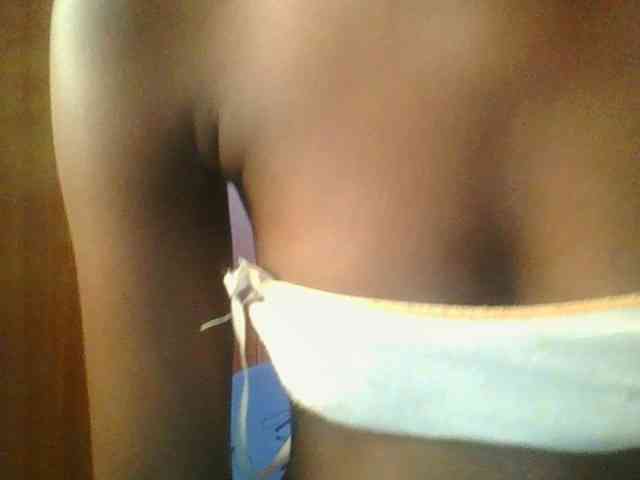 Sweet-petite Sweet-petite