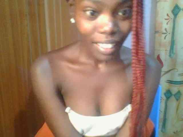 Sweet-petite Sweet-petite