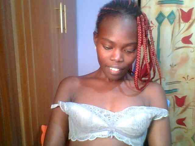 Sweet-petite Sweet-petite