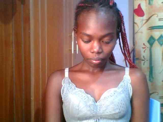 Sweet-petite Sweet-petite