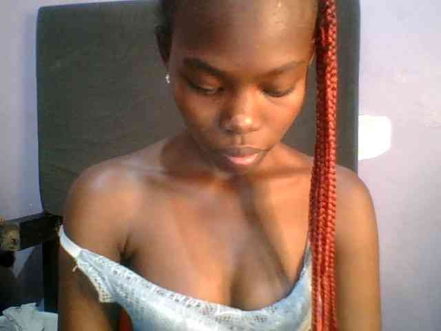 Sweet-petite Sweet-petite