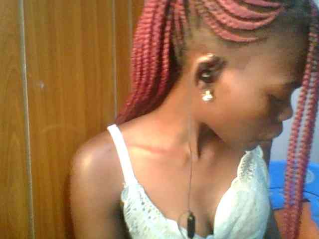 Sweet-petite Sweet-petite