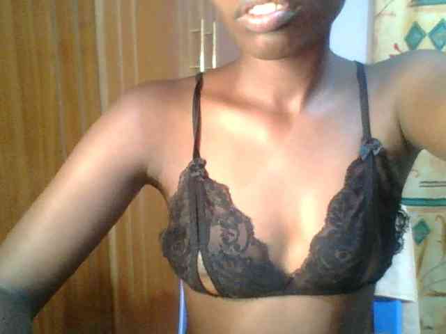 Sweet-petite Sweet-petite