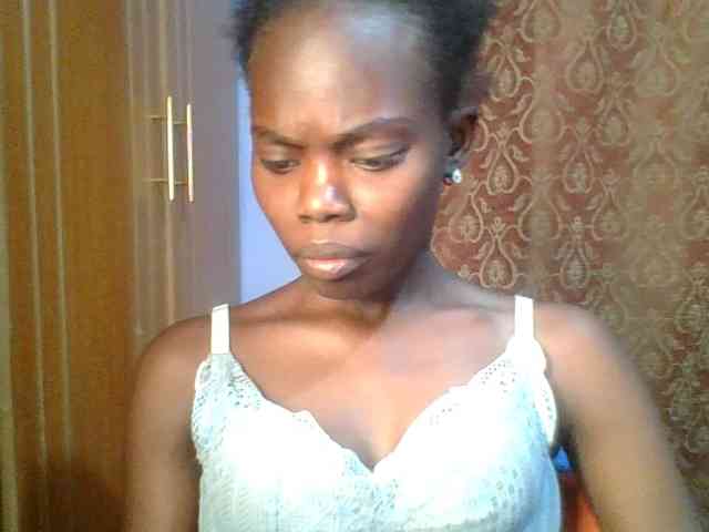 Sweet-petite Sweet-petite