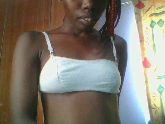 Sweet-petite Sweet-petite