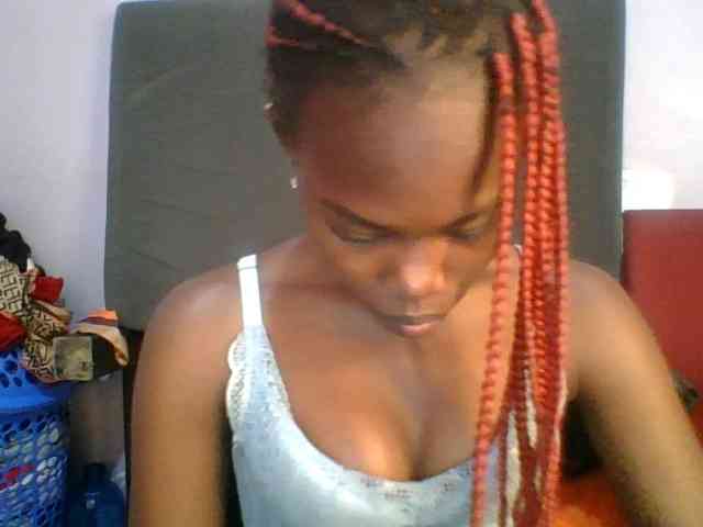 Sweet-petite Sweet-petite