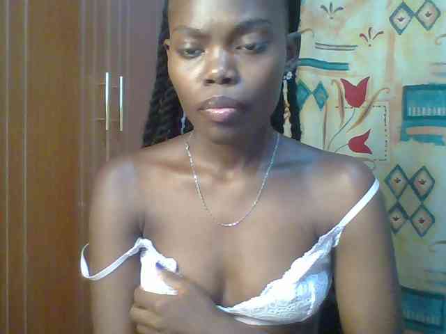 Sweet-petite Sweet-petite