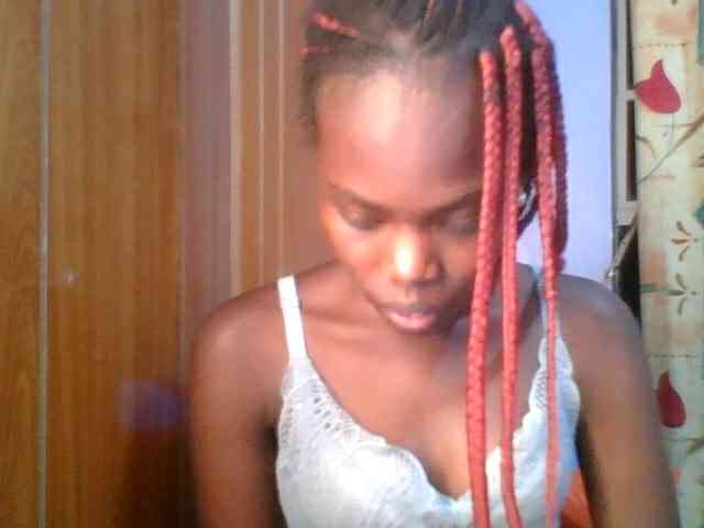 Sweet-petite Sweet-petite