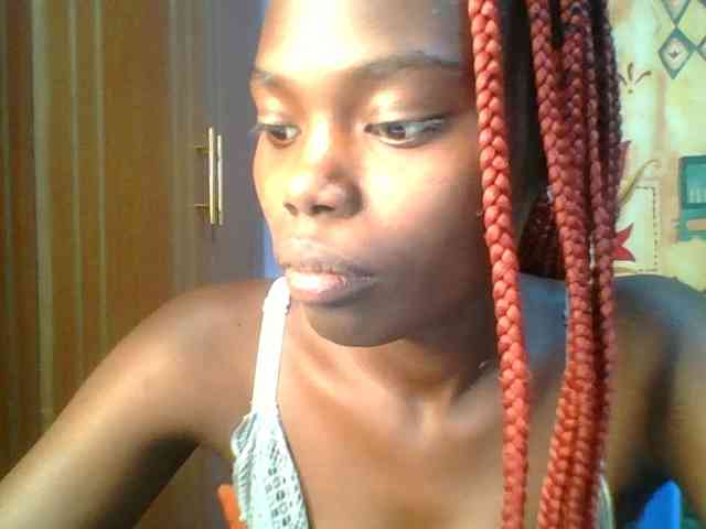 Sweet-petite Sweet-petite