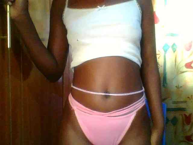 Sweet-petite Sweet-petite