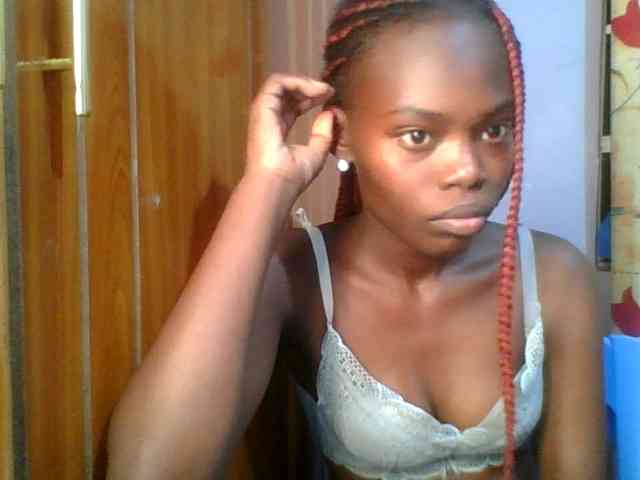 Sweet-petite Sweet-petite