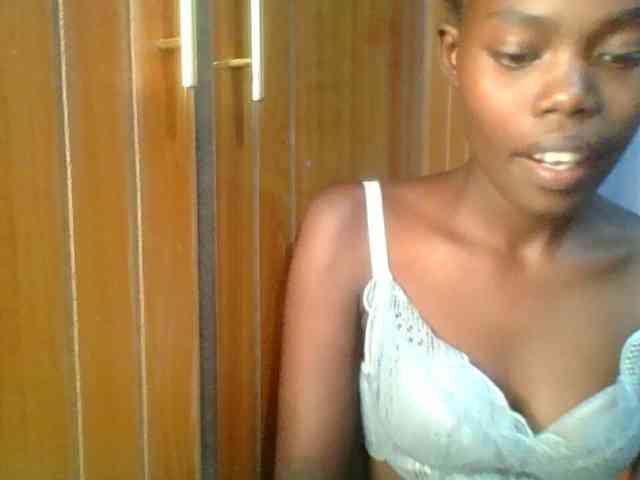 Sweet-petite Sweet-petite