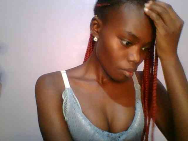 Sweet-petite Sweet-petite