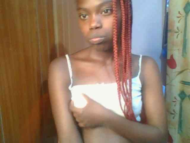 Sweet-petite Sweet-petite