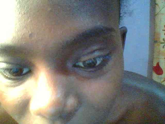 Sweet-petite Sweet-petite