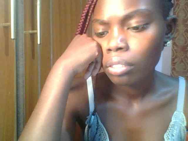 Sweet-petite Sweet-petite