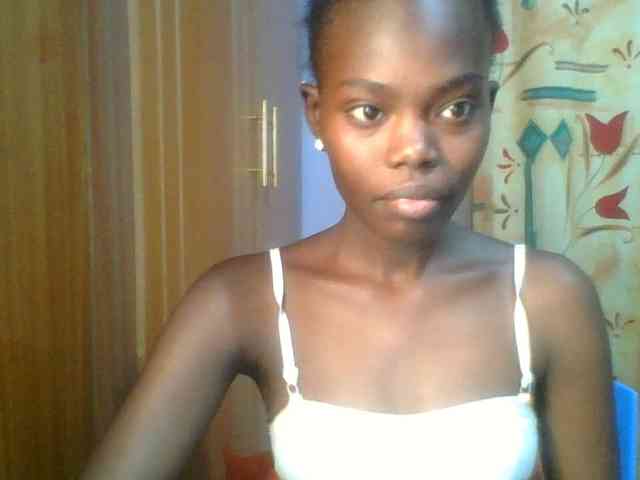 Sweet-petite Sweet-petite