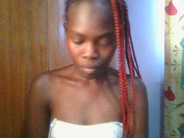 Sweet-petite Sweet-petite