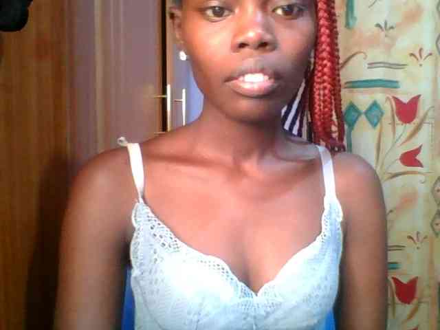 Sweet-petite Sweet-petite