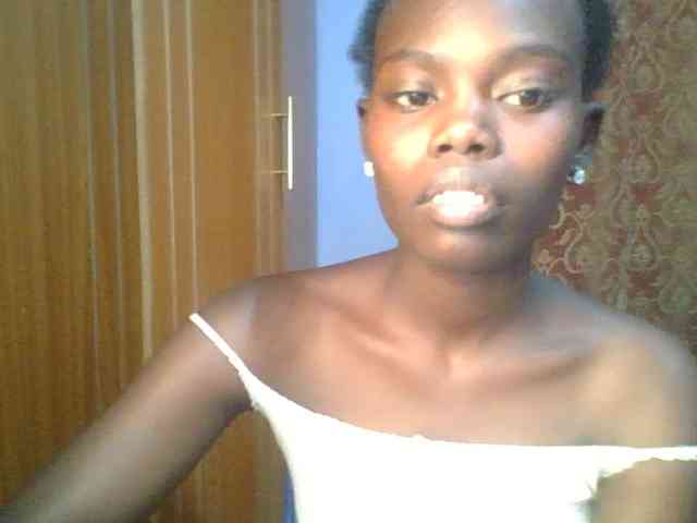 Sweet-petite Sweet-petite