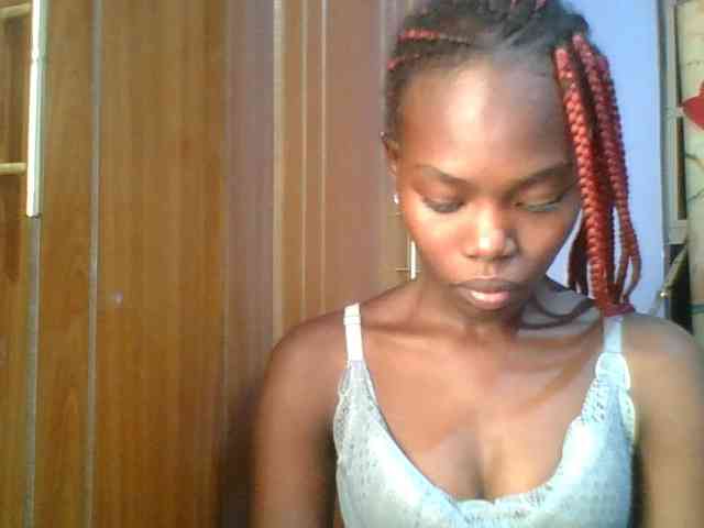 Sweet-petite Sweet-petite