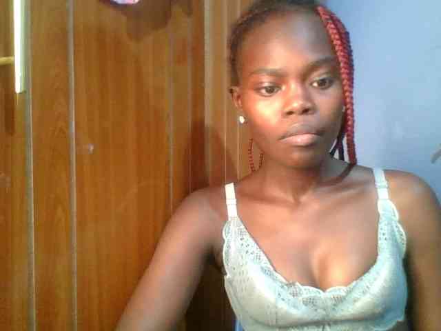 Sweet-petite Sweet-petite