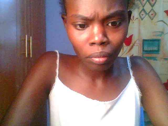 Sweet-petite Sweet-petite