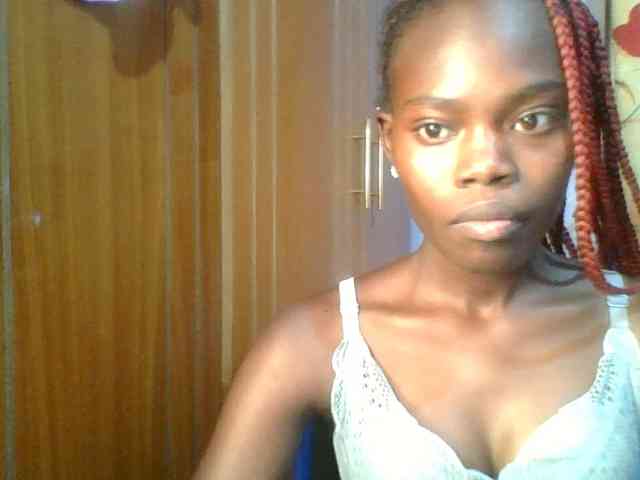 Sweet-petite Sweet-petite