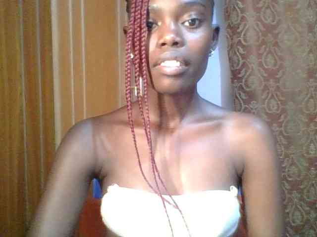 Sweet-petite Sweet-petite